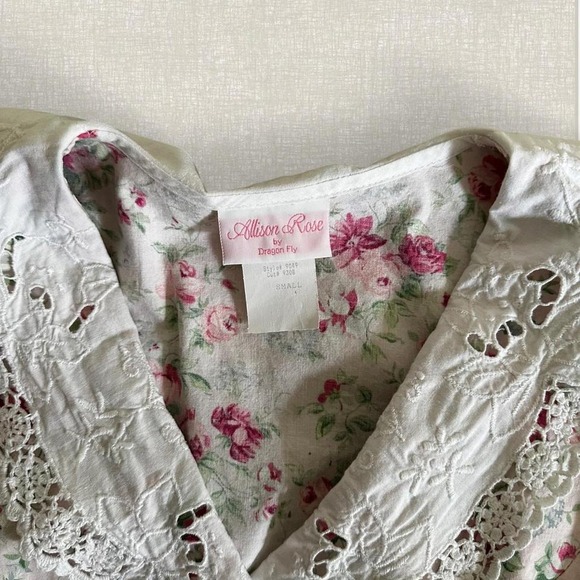 Vintage Allison Rose Dragon Fly Floral Crop Top Pink Rose Eyelet Lace Collar 90s - Picture 4 of 6